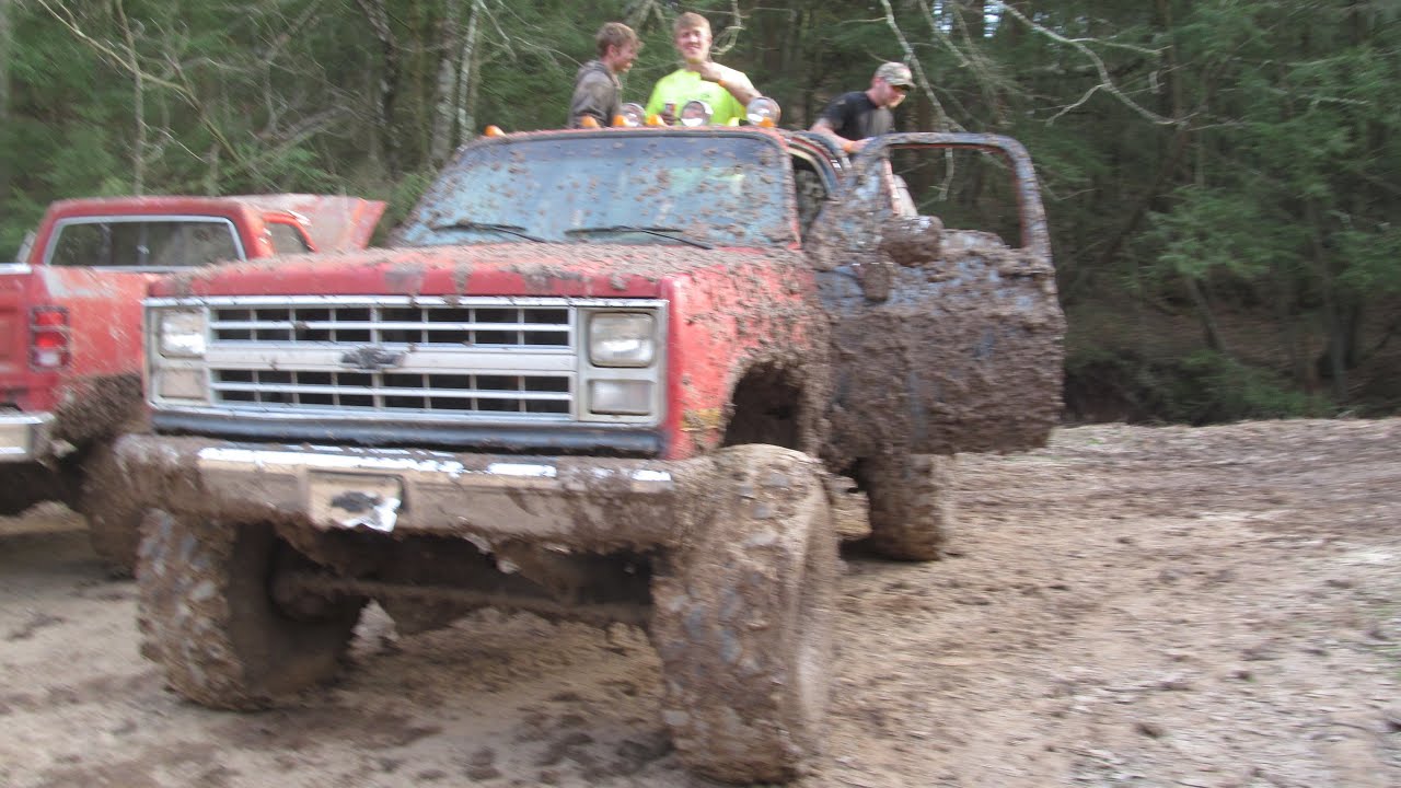 2022 SPRING    PINE SWAMP MUD BOG   /   JUSTIN'S CHEVY, AND FRIENDS BLACK BLAZER