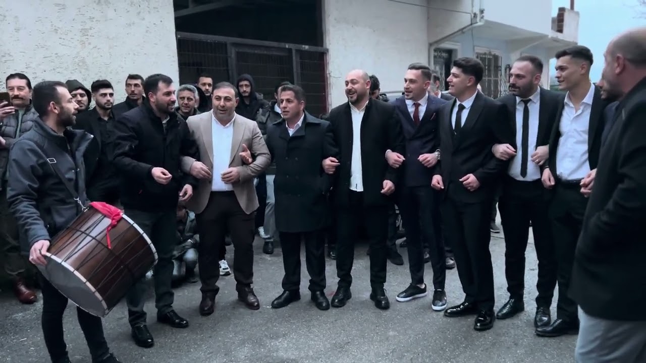Musa kılıç köroğlu ( binici ailesi toyunda )