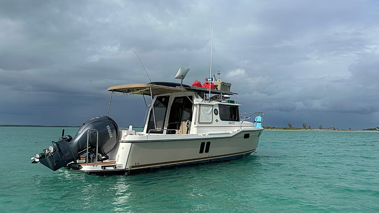 DRAGGING ANCHOR and Non-Stop  Rainstorms  - Eleuthera, Bahamas -Ep 68