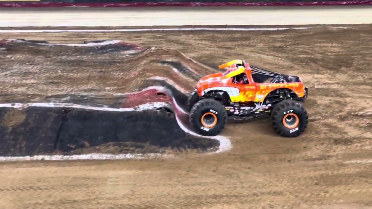 Monster Jam Highlights! - Tacoma Dome