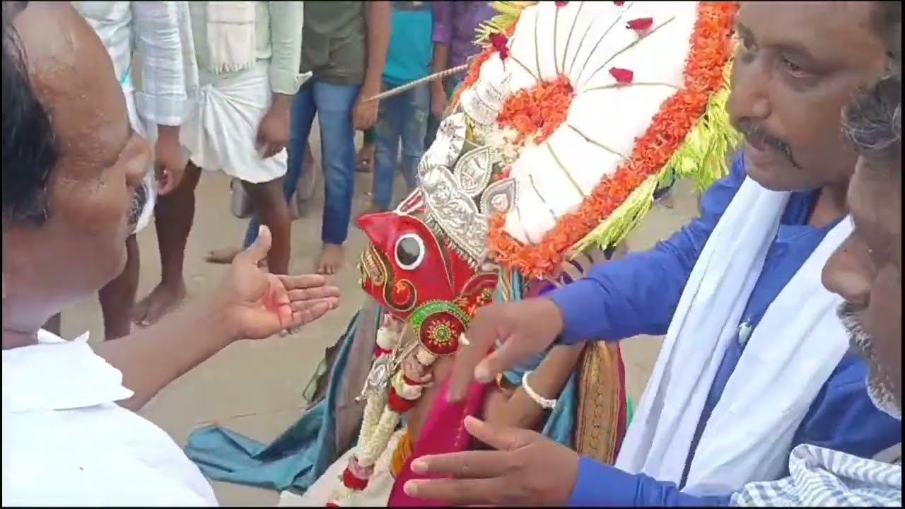 ಶ್ರೀ ದಸರೀಘಟ್ಟ ಚೌಡೇಶ್ವರಿ ಅಮ್ಮನವರ ನವರಾತ್ರಿ ಉತ್ಸವ ಸೋಮನ ಕುಣಿತ Dasarighatta  chowdeshwari  somana kunitha