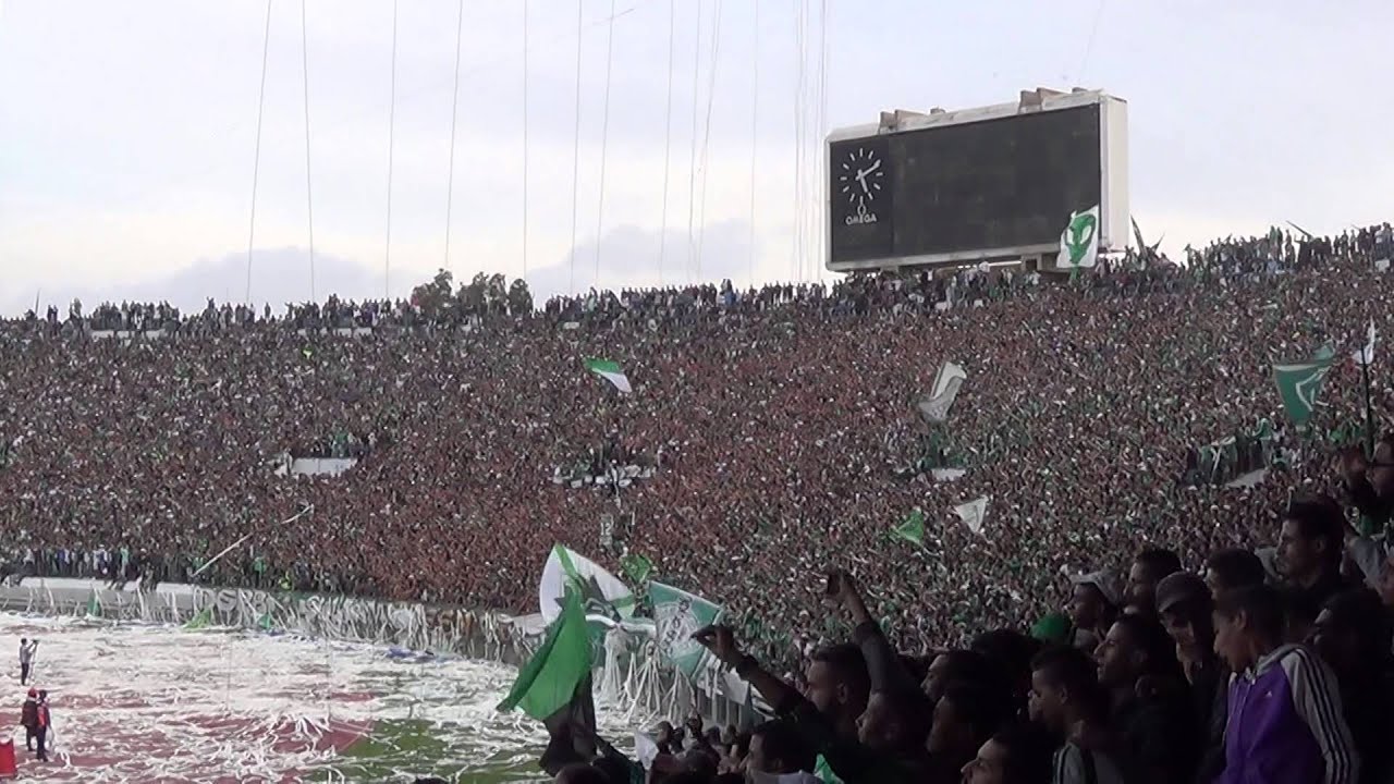 Derby 119  , كلاش سقسي البطة من جمهور الرجاء يسكت جماهير الوداد