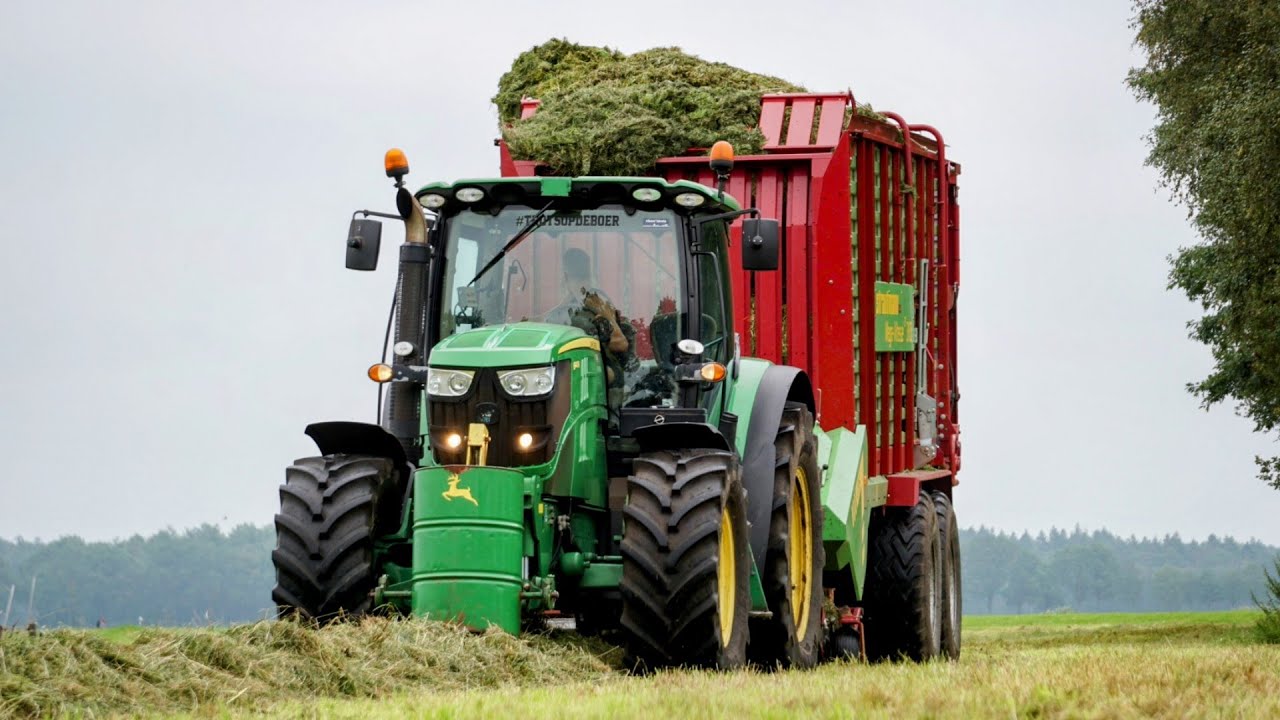 Grass Silage w/ John Deere 6140R + Strautmann Mega-Vitesse CFS 3801| gras oprapen/inkuilen