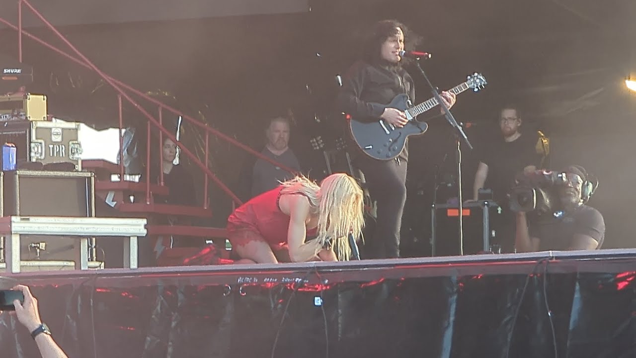 Make me Wanna Die - The Pretty Reckless live @ RCF Arena di Campovolo di Reggio Emilia 2024