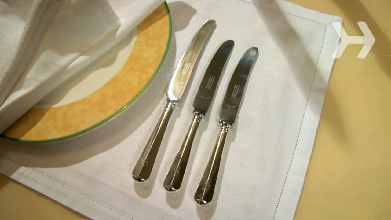 How to Set a Formal Table