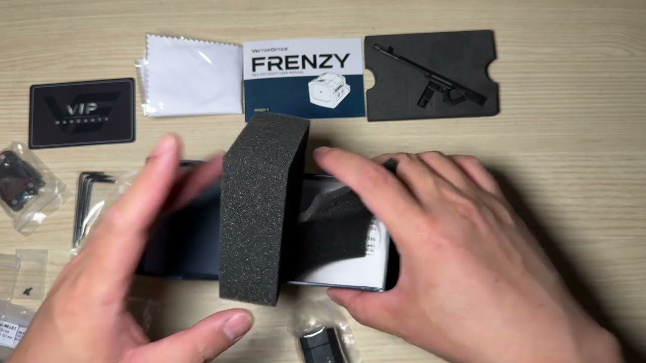 Vector Optics Frenzy-S 1x17x20 內紅點瞄準鏡非球面鏡頭 RMS Footprint 腳位 UnBox 開箱