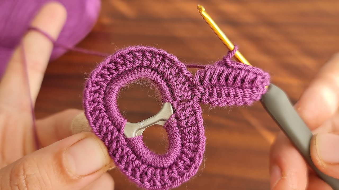 Great İdea‼️Knit on Super Easy Pull Ring - Make 40 per day Sell💰