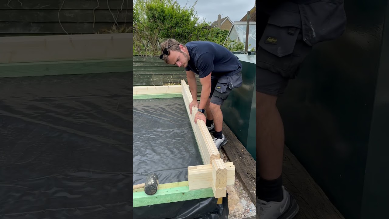 Now that&rsquo;s satisfying log cabin building 🪵 #logcabin #gardenroom #shorts #satisfyingvideo