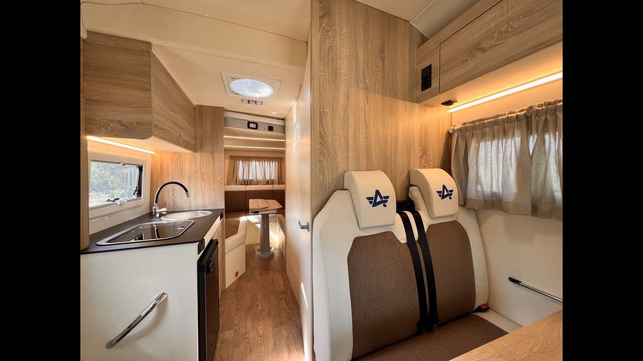 Atlantis Carbon 695 : a very original MONOCOQUE motorhome. Stylish and modern!