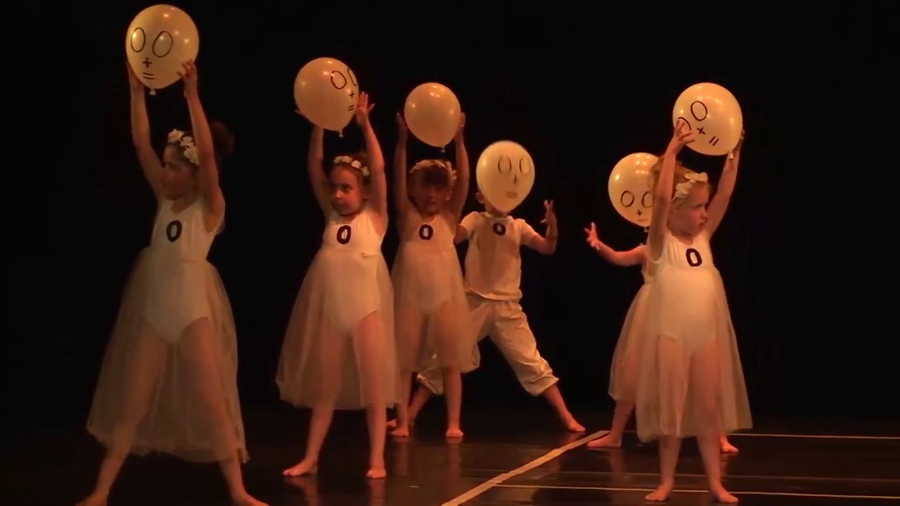 La Quadrature du Cercle - Groupe Eveil Intitiation - Salom&eacute; Danse