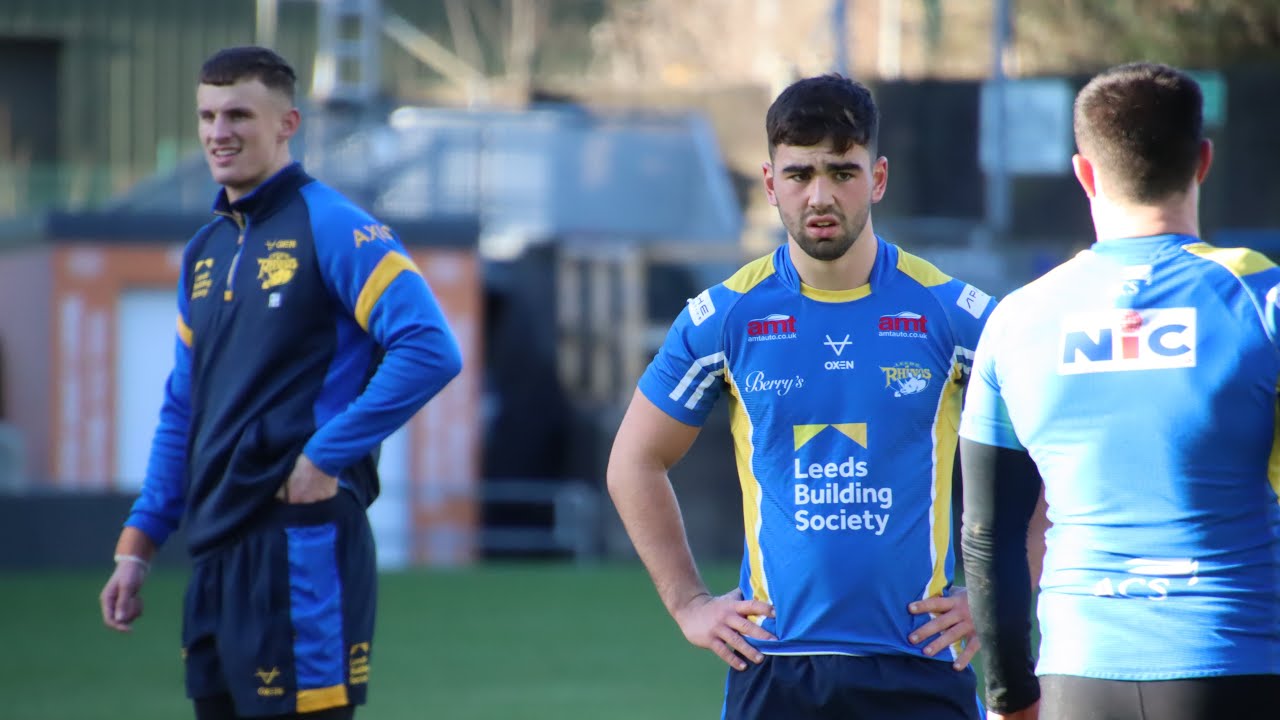 Sinfield enjoying opportunity to learn new positions