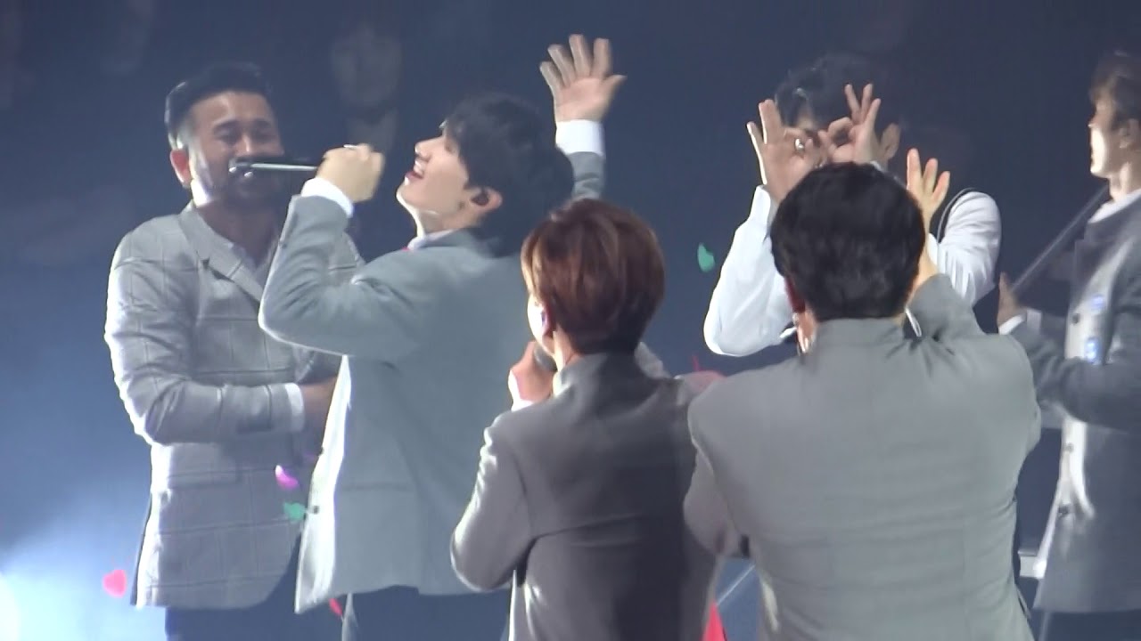 ' Runaway ' |  SUPER SHOW 7 in Chile 180424 |