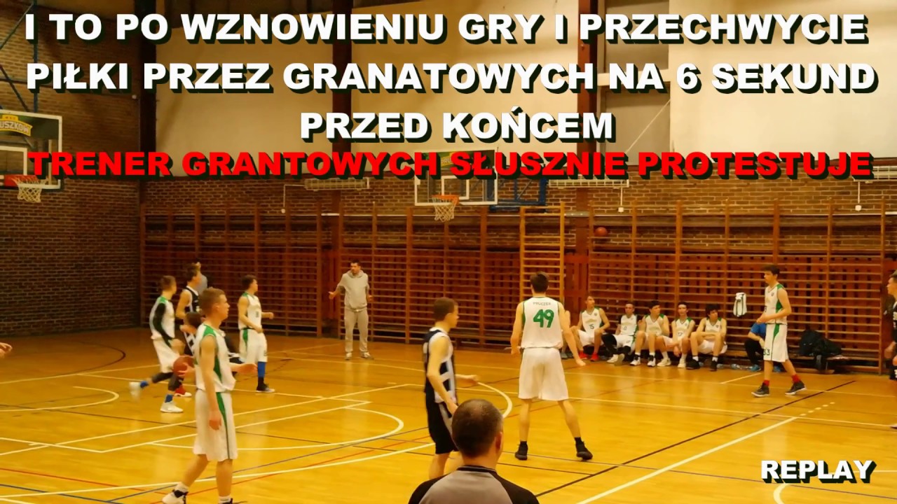 Końcówka meczu MKS Pruszków - GIM'92 URSYNÓW sędziowie przerywają akcję na time out