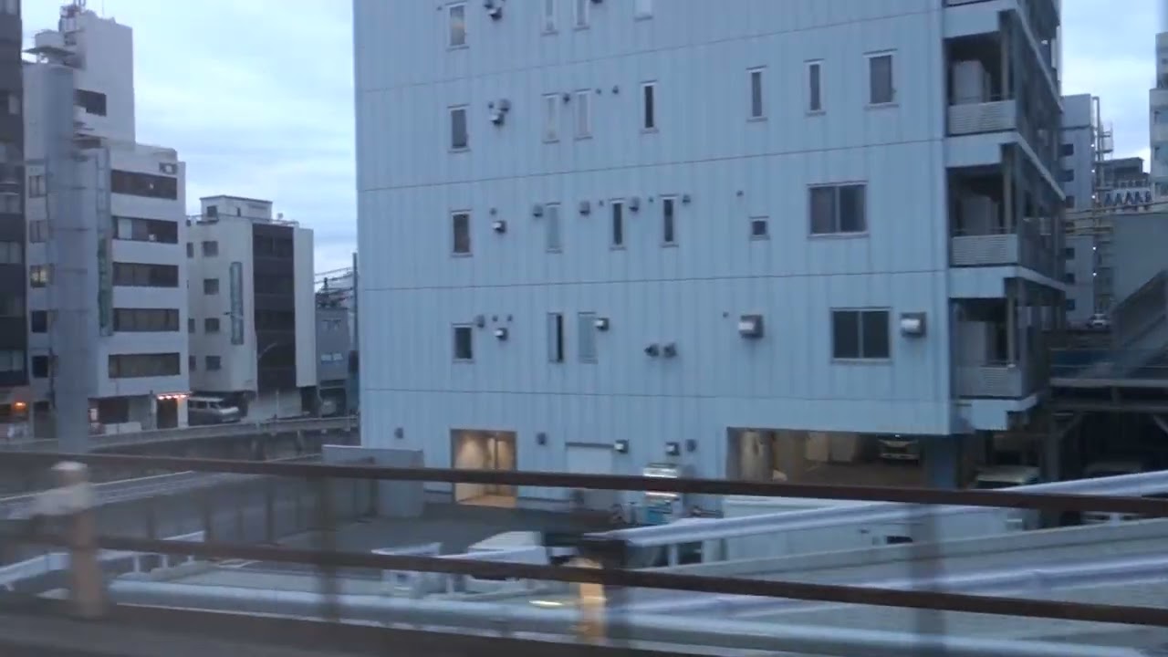 特急あずさ１号　新宿駅発車　車窓　放送