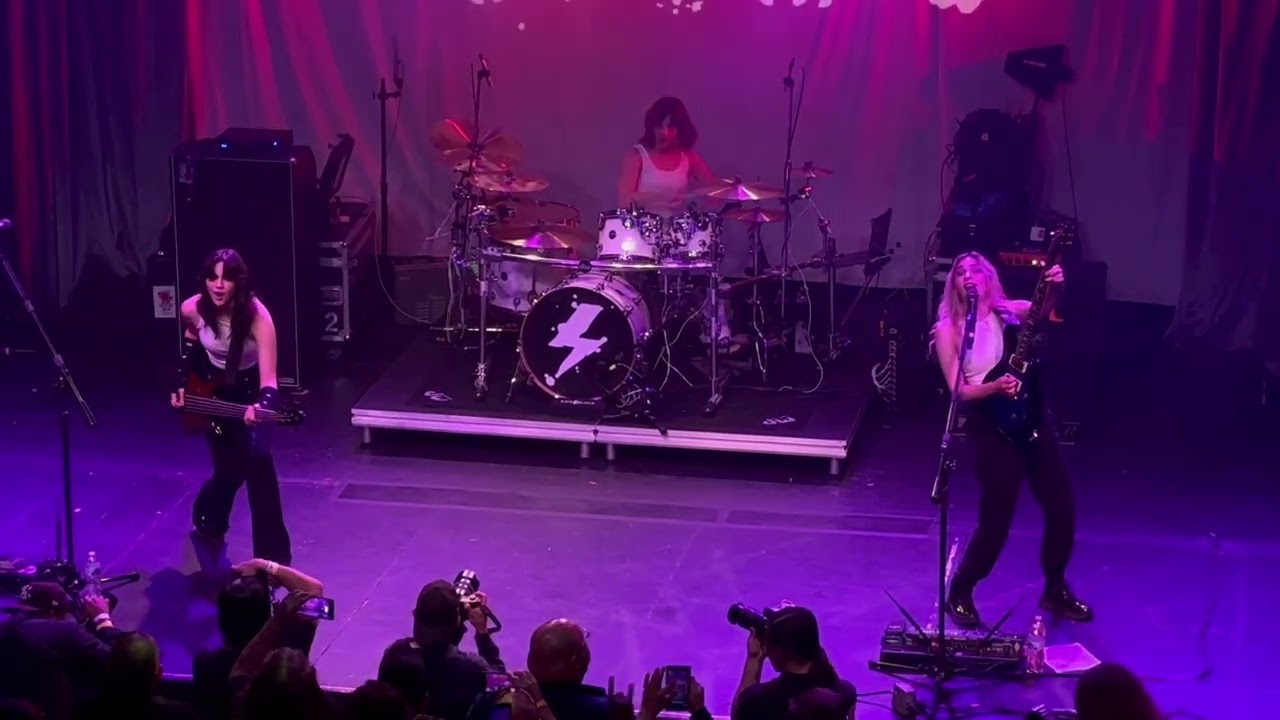 THE WARNING - Full LA Set, live (in 4K) in Los Angeles.  5-2-23