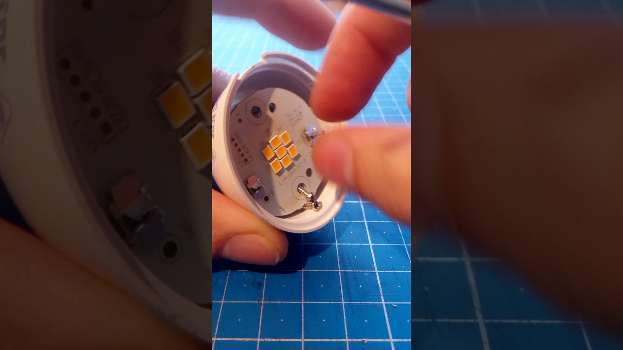 Teardown of Osram spot light bulb 4.2W MR16 110deg. made by Leedarson