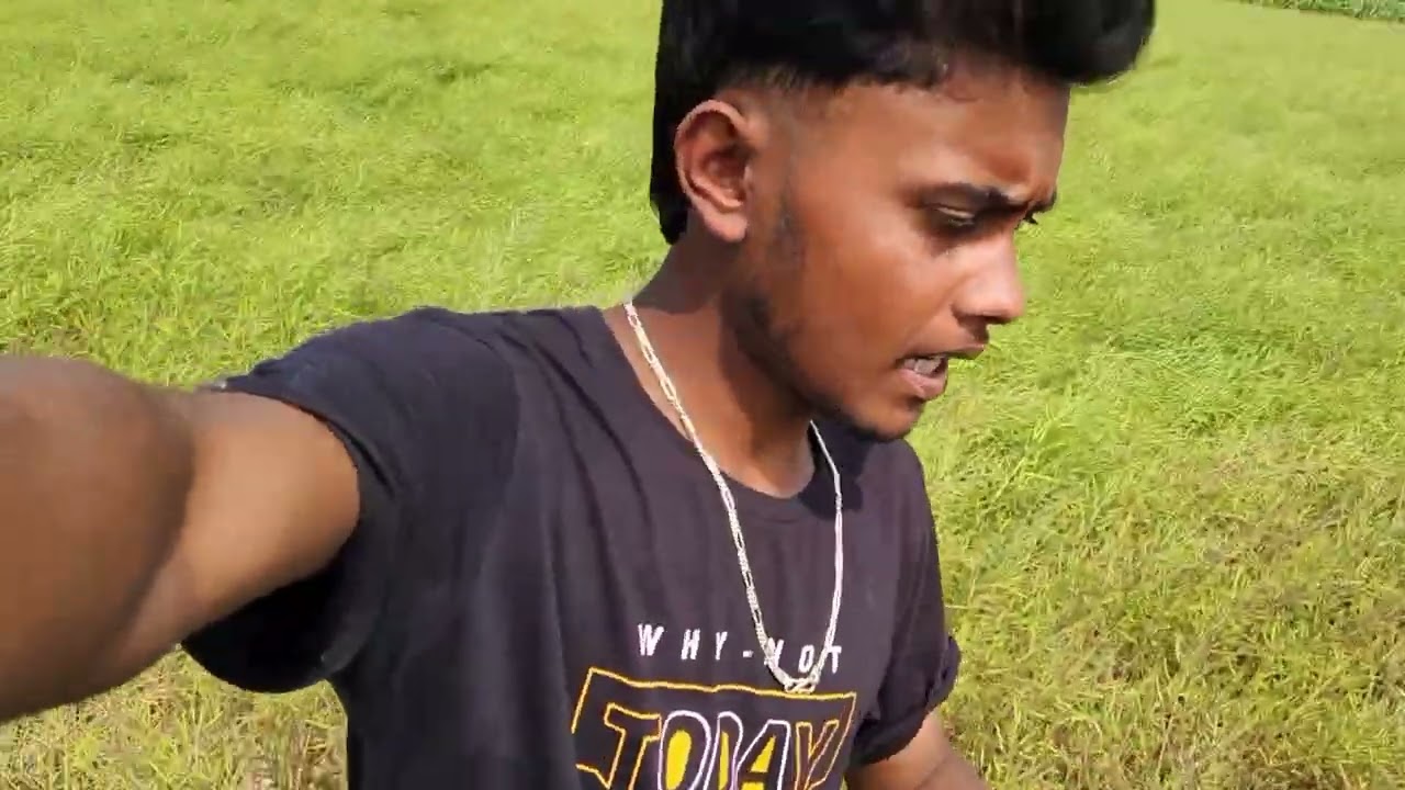 Aaj khet me pani dene ke liye gye 😁