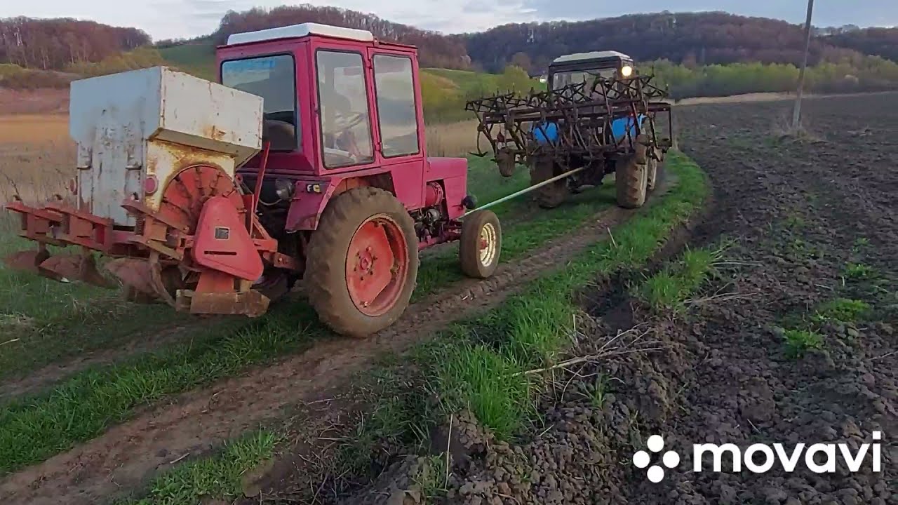 сажаим картошку картошкасажалка sA2.074. трактор т25. 27.04.2021