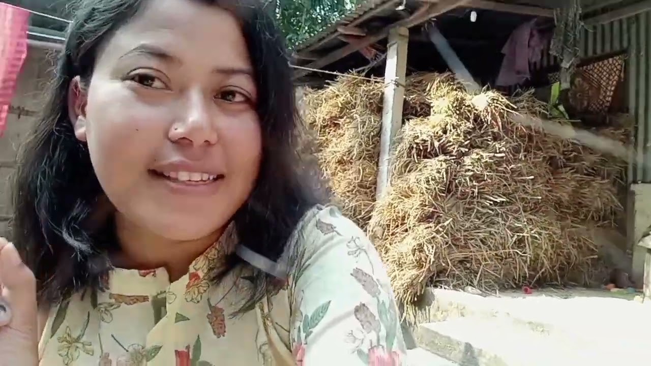চুলটা কেটে এতটা ছোট করে কি সত্যিই কি এত বড় ভুল করলাম।😢 তোমরাই বল ঠিক হয়েছে না ভুল হয়েছে। 😔