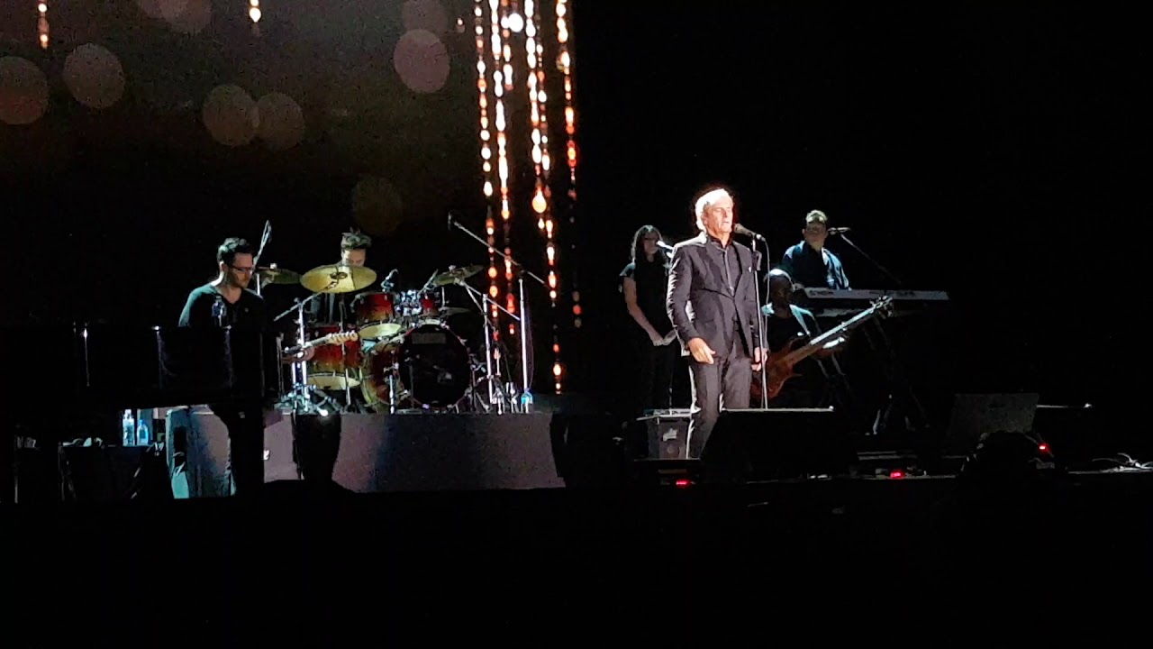 Michael Bolton - Go the distance (live in Bangkok 11/11/17)