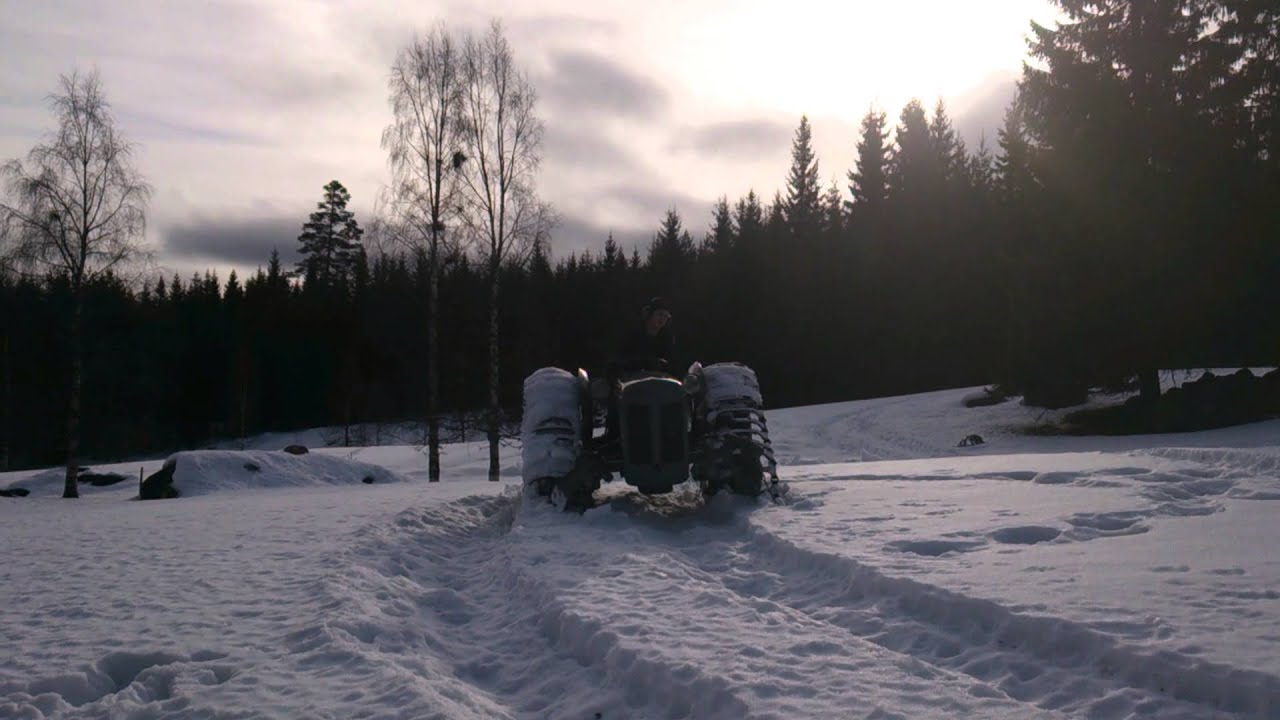 Ferguson Grålle with halftrack and skis (FULL HD)