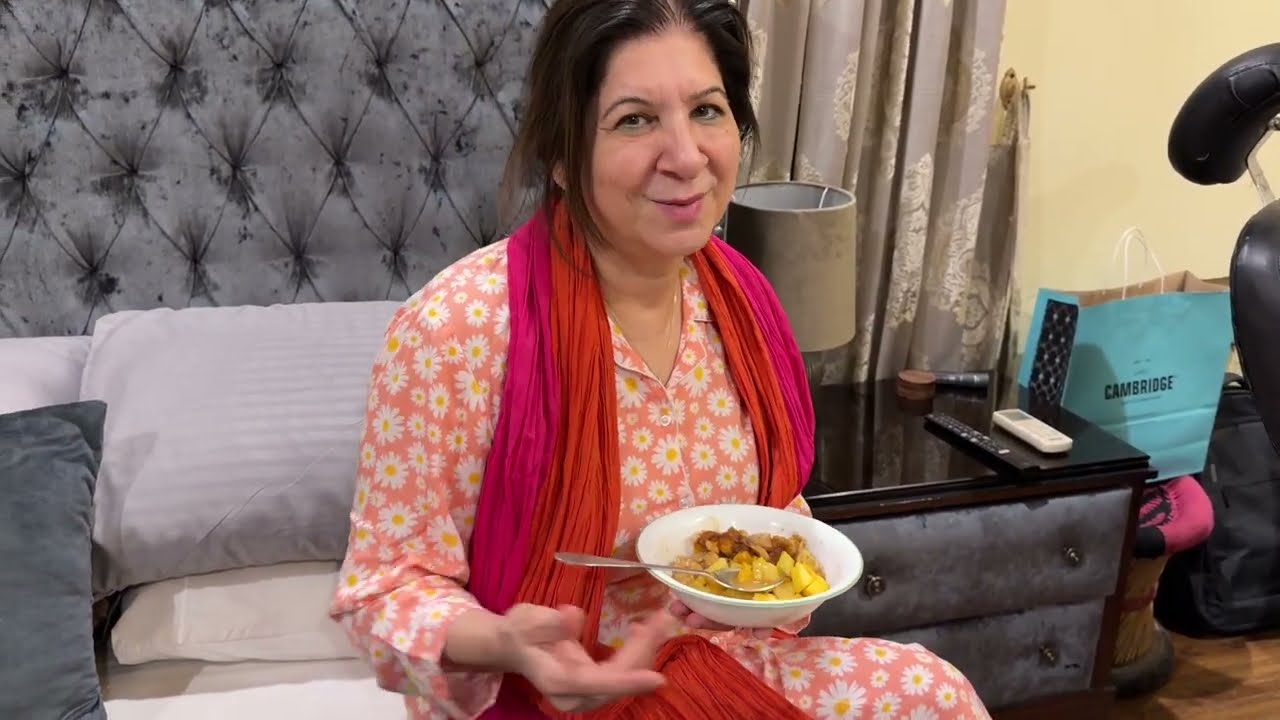 AAJ BANAYA TASTY CHICKEN WHITE HANDI 🥘🍯|| MOIZ REMEMBERS HIS CANADA 🇨🇦 SEHREE ROUTINE 