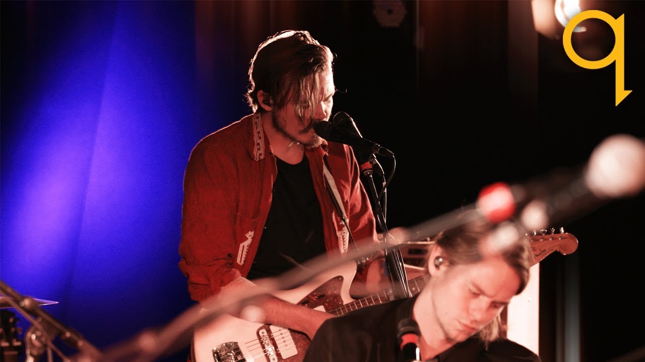 Half Moon Run - Favourite Boy (LIVE)
