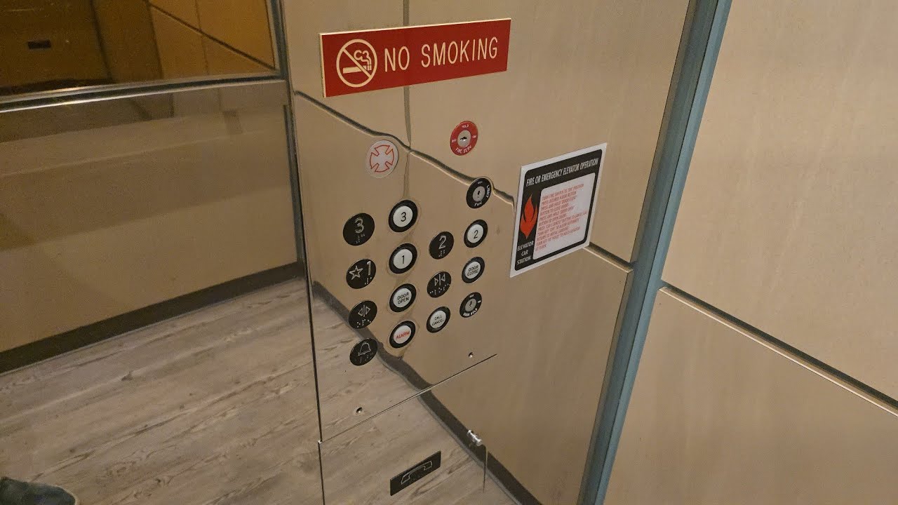 General Hydraulic Elevator - Metro Center - Fort Myers FL