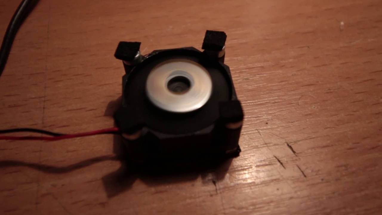 Simple magnetic stirrer made with a DC fan
