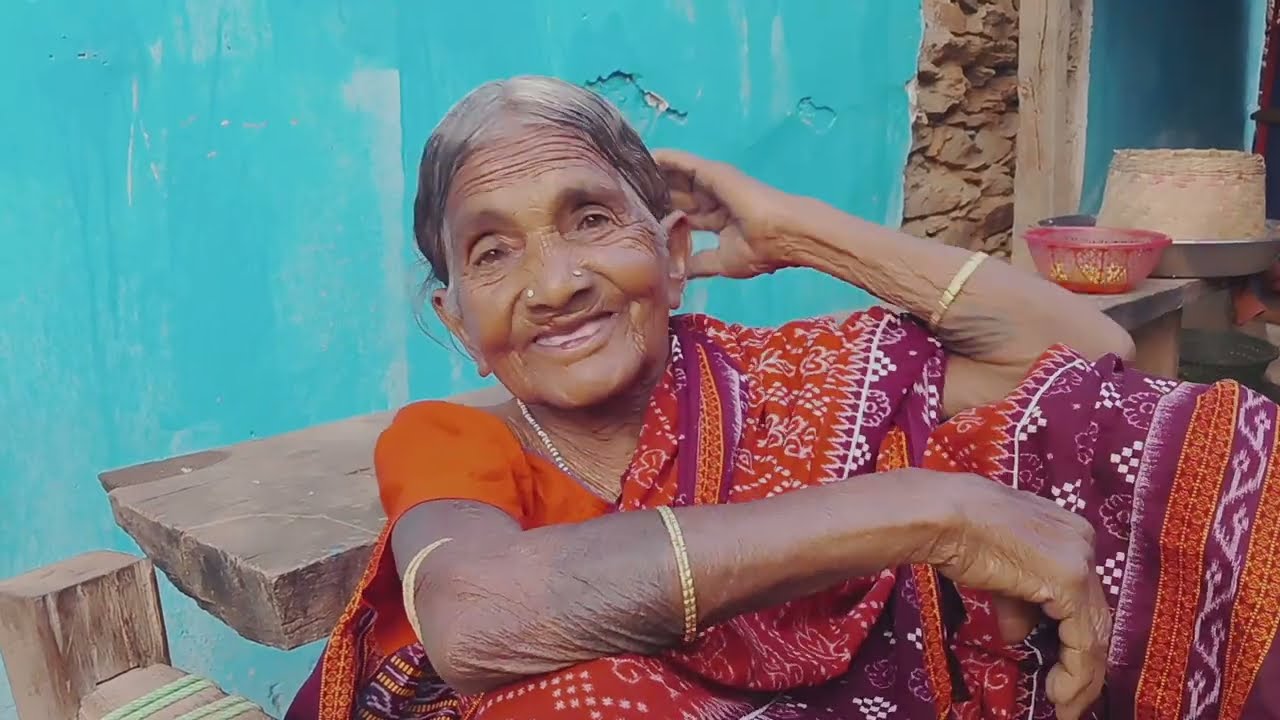 ବୟସ ତାଙ୍କର ୯୦ ହେଲେ କଥା ବହୁତ୍ ମଧୁର🙏🏻🙏🏻 Hemanta vai odia comedy 😂😂#vairal #vedio