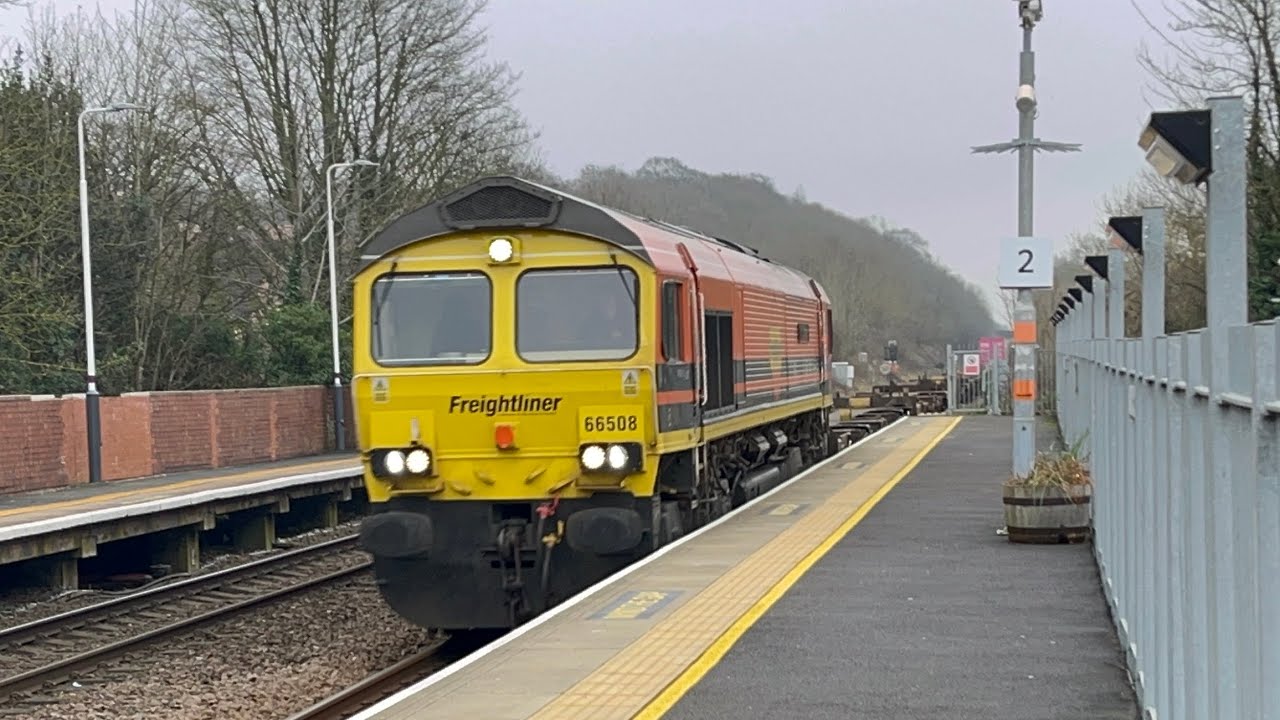 An orange 🍊 with fridges “City of Doncaster” 66508 4E91 with 15 containers 10;44 Lea Road 3/2/2026