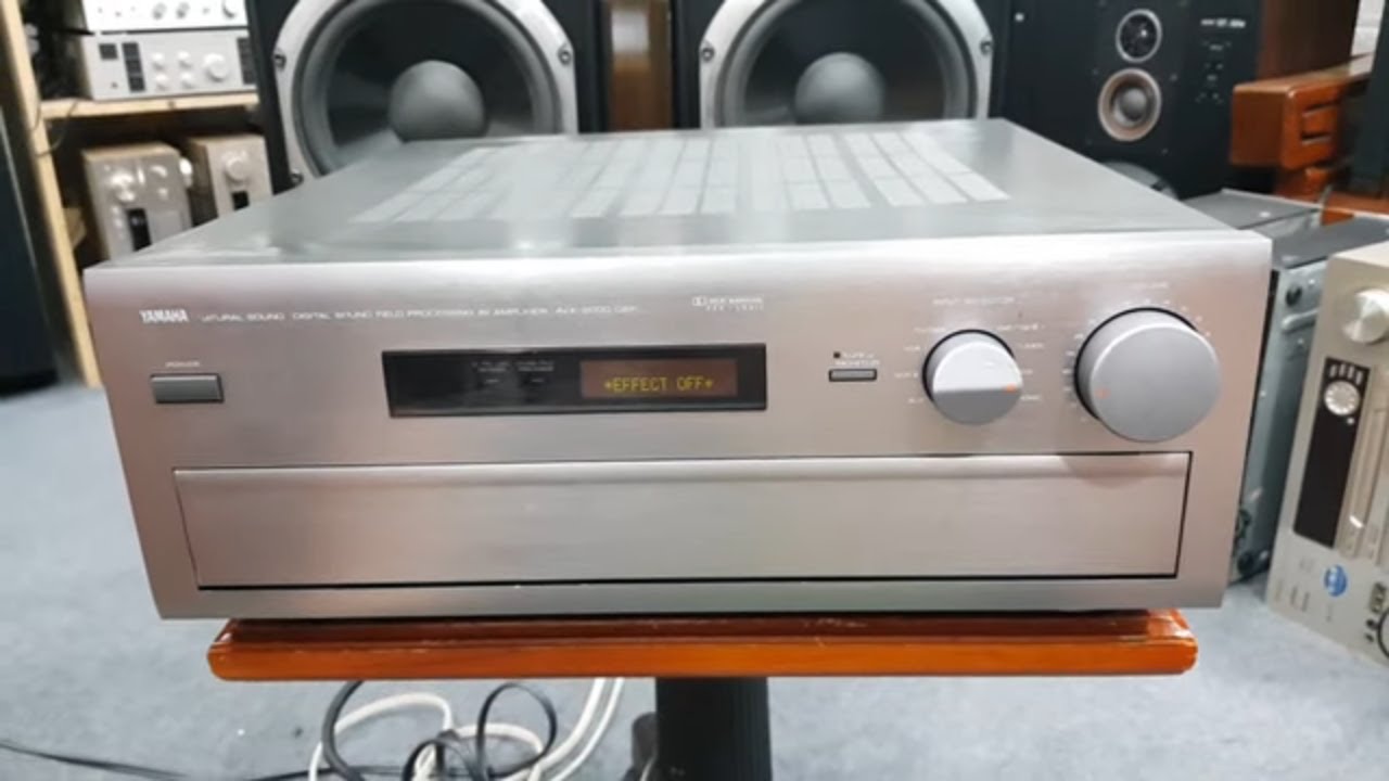 (Đã bán) Amply đa kênh Yamaha  AVX 2000dsp - 320W - nặng khủng trên 20kg