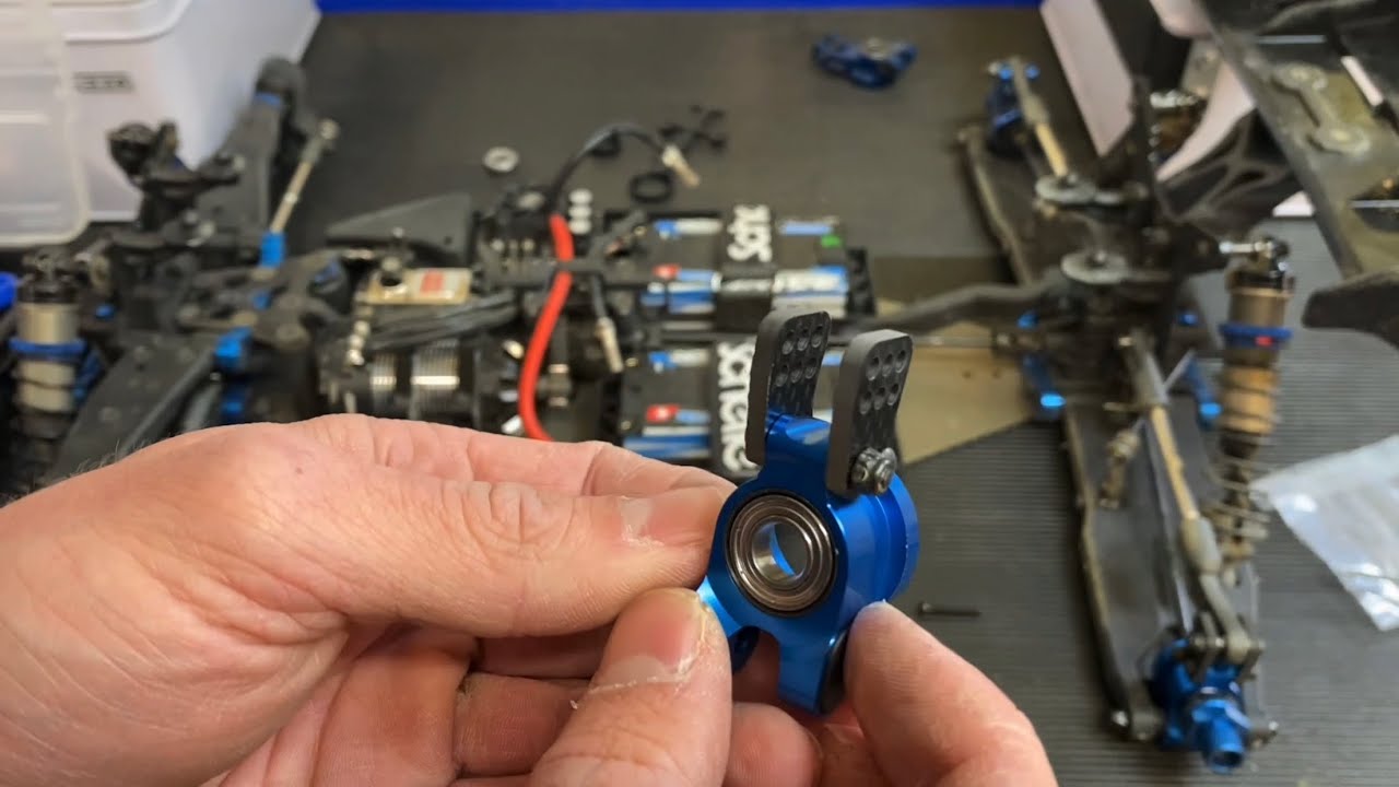 RC8T4E FT V2 Rear Hubs - Highly Recommend Upgrade!