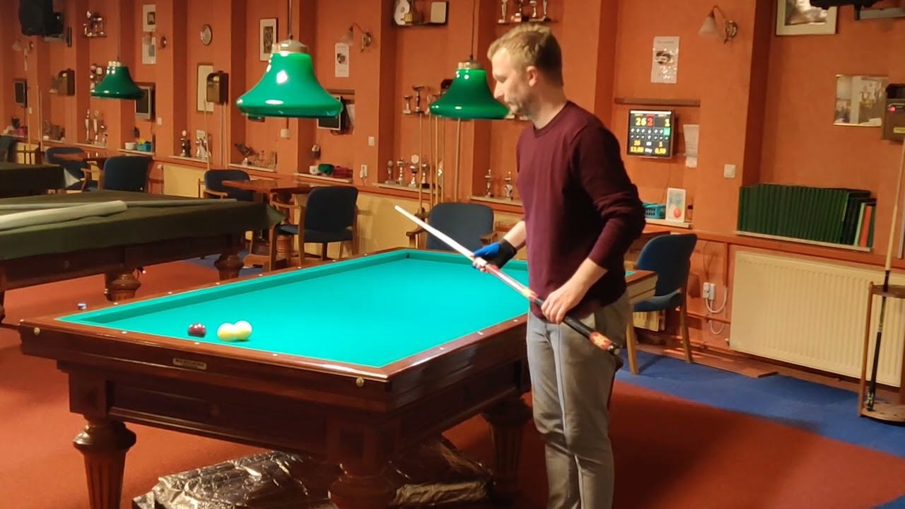 Partij tegen mijzelf. Oefenen voor 2e klasse libre. Bij BV Obis (Ook Biljarten Is Sport)