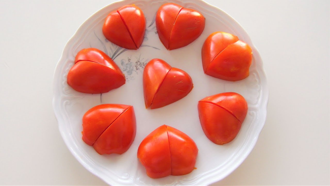 Heart-shaped Tomatoes. Cutting Tomatoes. Vegetable Decoration. Vegetable carving easy ideas