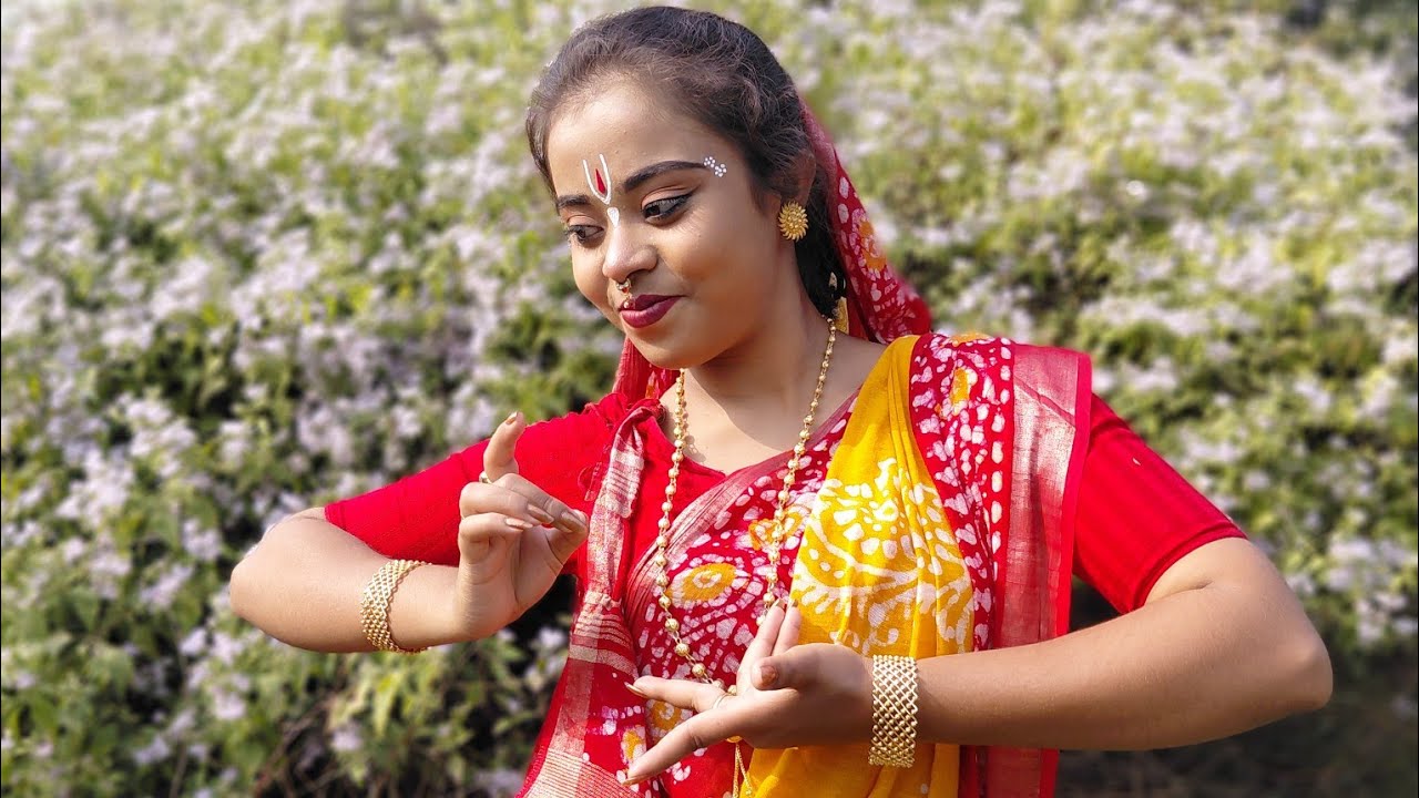 ক্ষনে গোরাচাঁদ ক্ষনে কালা (khone gorachand khone kala)🦚🕊️|| Dance cover by Soumily Dutta 