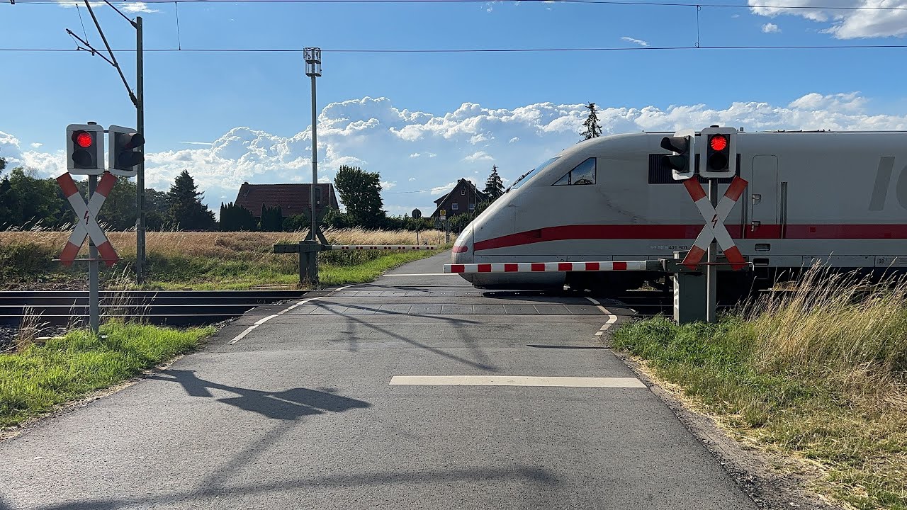 Bahnübergang Appelhülsen Wellstraße || ICE Durchfahrt