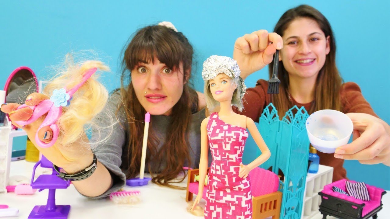 Kız oyunları! Barbie oyuncak için kim daha iyi - Ayşe mi, Ümit mi?