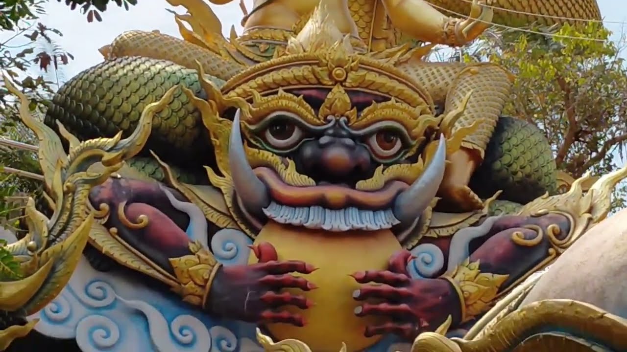 สวรรค์บนยอดภู วัดถ้ำผาแด่น #วัดถ้ำผาแด่น #สกลนคร 