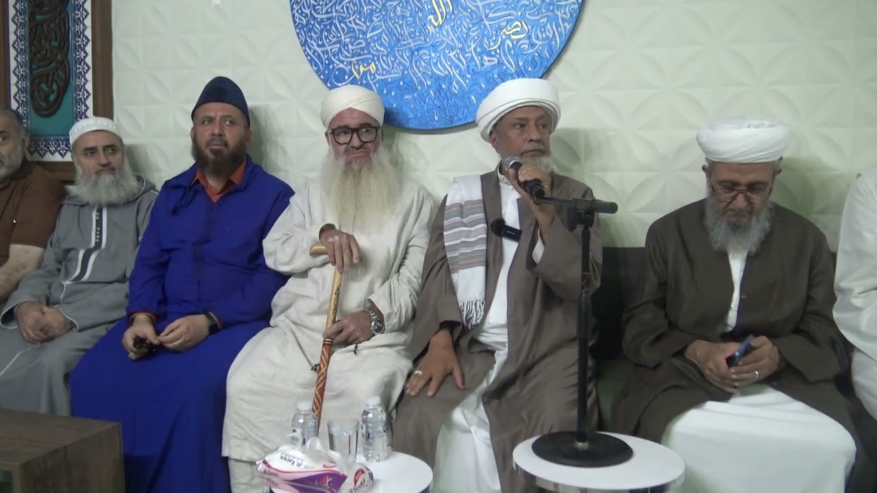 كلمه الافتتاحيه لمولد النبوي الشريف في الزاويه النقشبنديه لفضيلة الحبيب عمر الجيلاني بحضور المشايخ