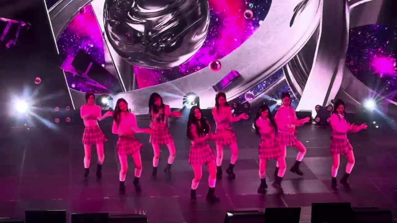 240203 triples EVOlution Concert 