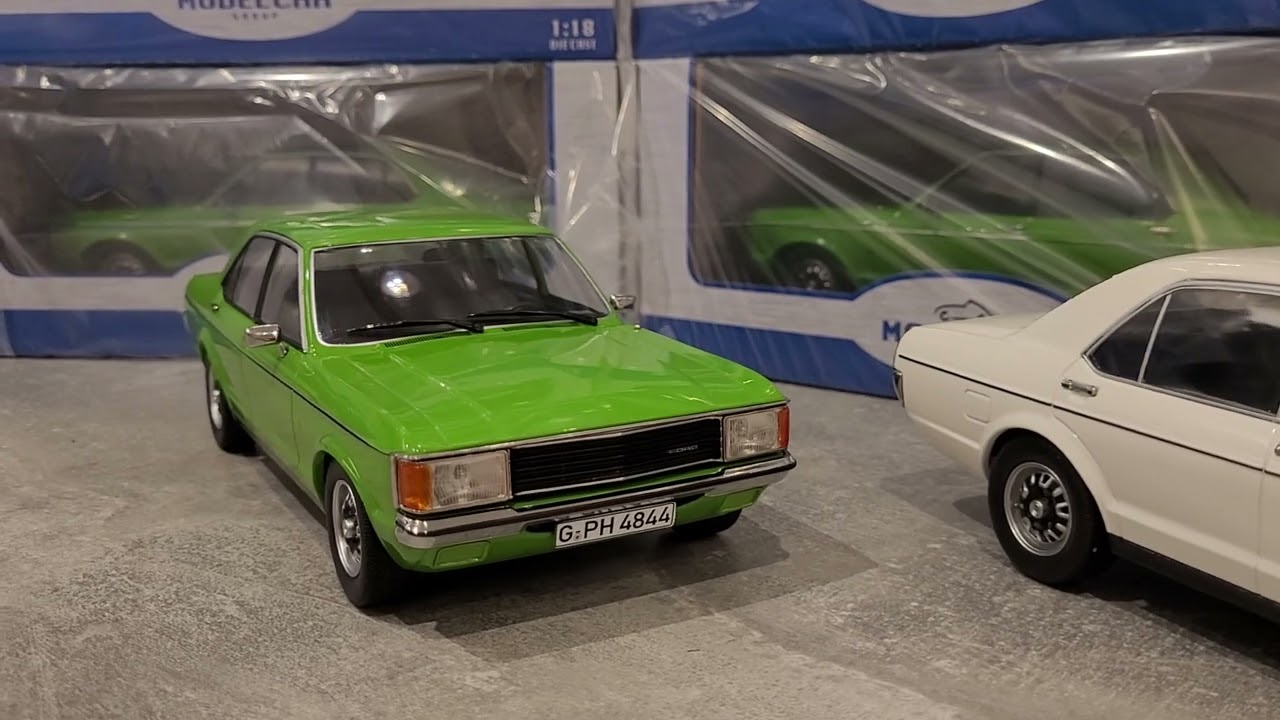 MODEL CAR GROUP FORD GRANADA MK1