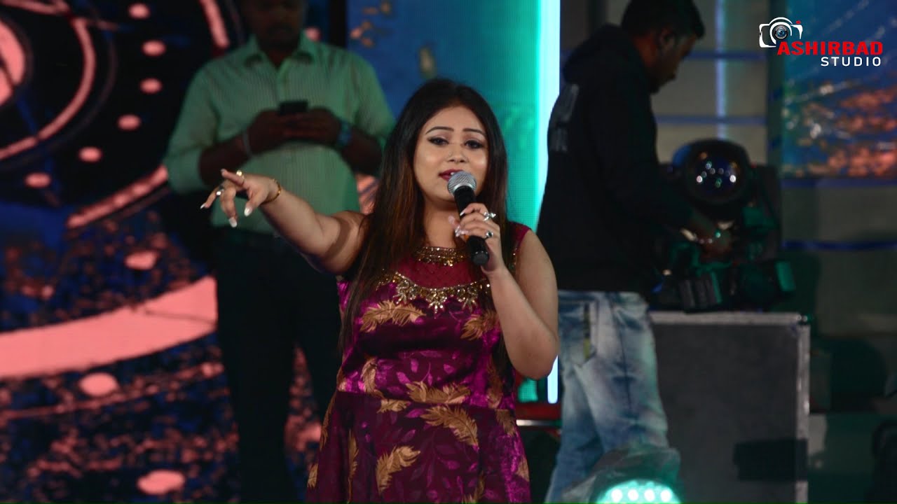 Piya Tu Ab To Aaja & Parda Mashup | Hindi Hit Video Songs | Live Singing By  Tania Dutta Chowdhury