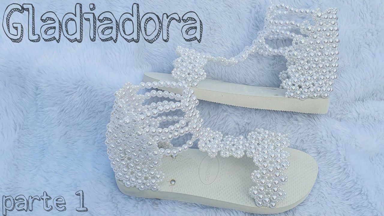 Gladiadora de pérolas, chinelos decorados