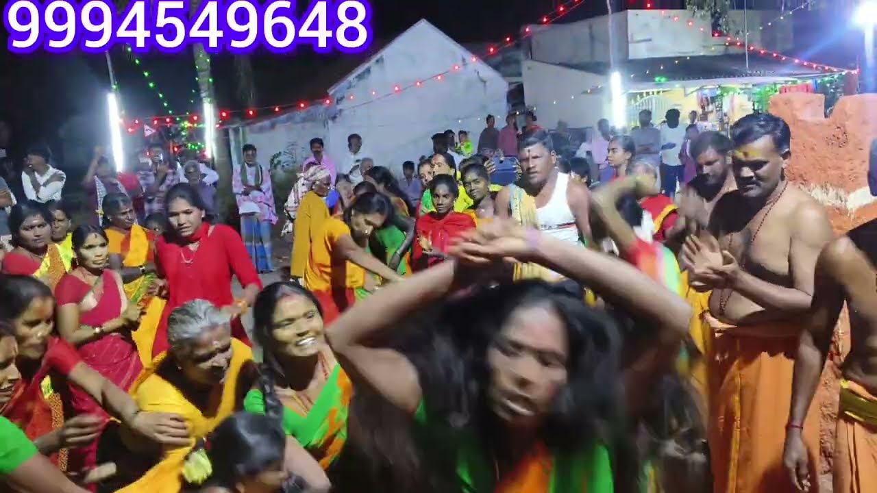 அக்கா தங்கை அருள் ஆட்டம் ஓம் சக்தி அம்மன் பூஜையில் கூட்டத்தை கிழித்துக்கொண்டு ஆடி வந்தால் அம்மன்