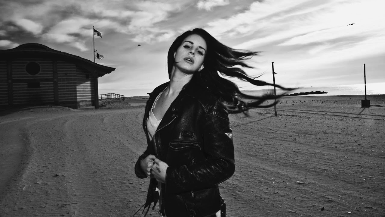 Lana Del Rey - Old Money (Empty Arena)