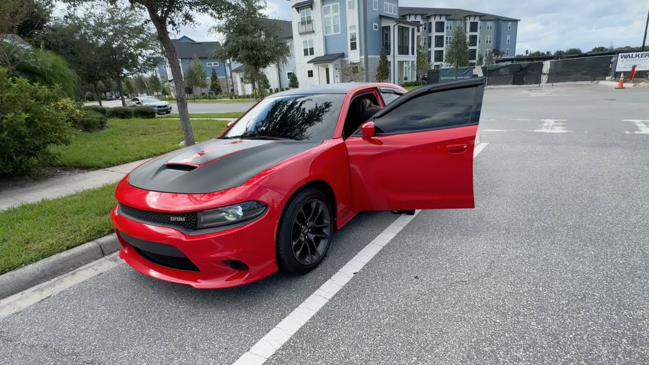 Dodge Charger RT Cutting up On The Highway *Crazy Pulls*
