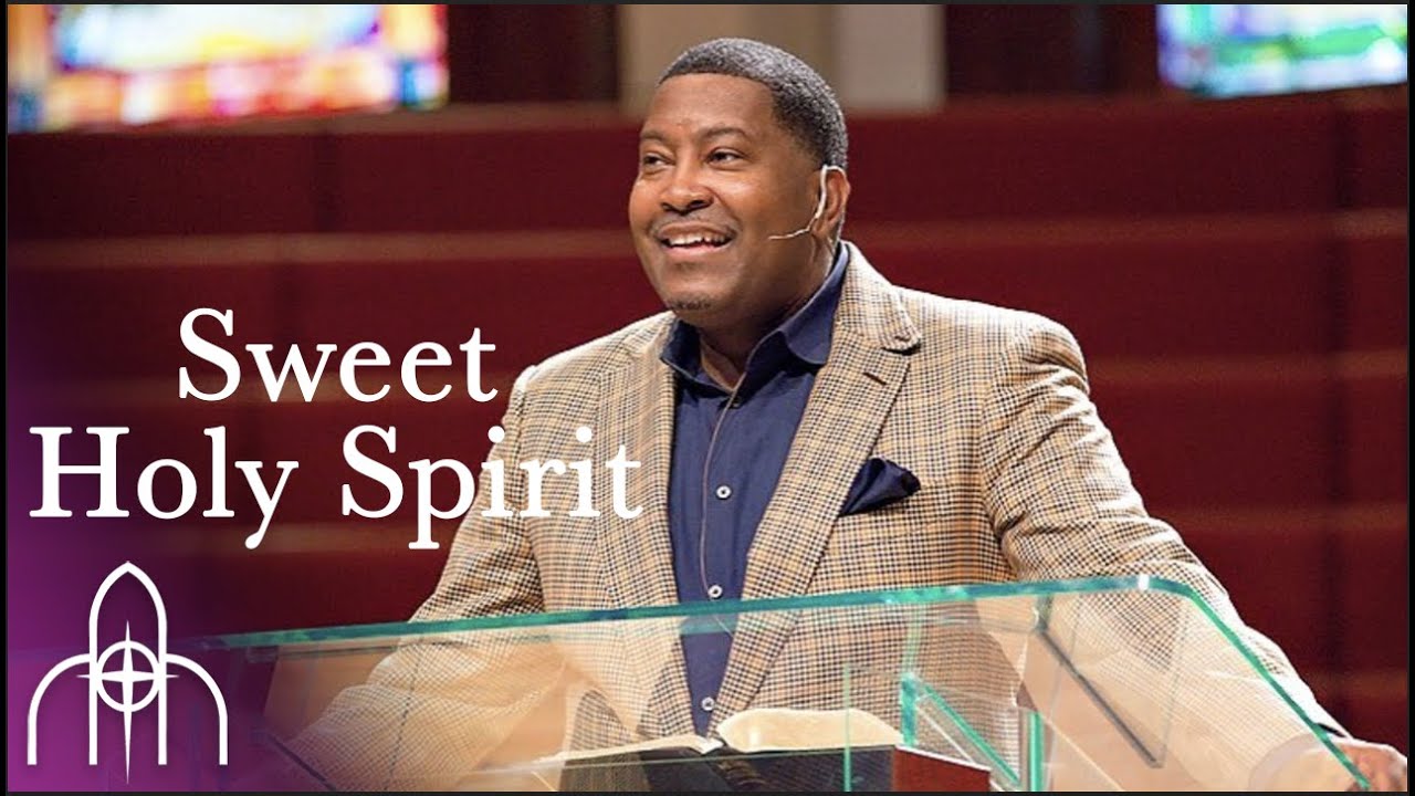 Dr. E. Dewey Smith singing Sweet Holy Spirit