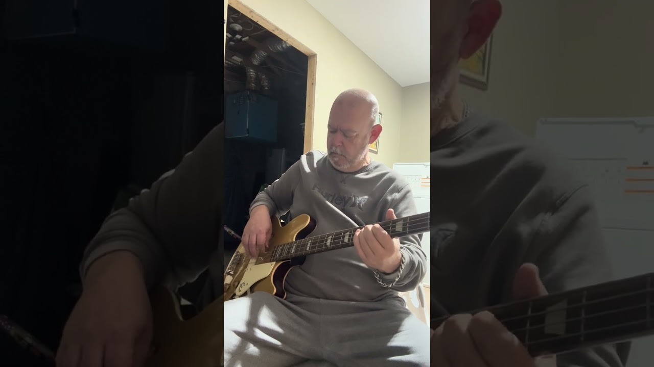Don’t close your eyes bass cover
