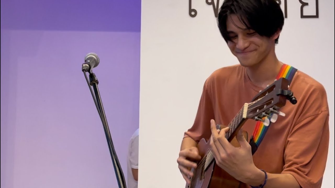 Phum Viphurit - Run - Acoustic version @ Jedi Café, March 28, 2021